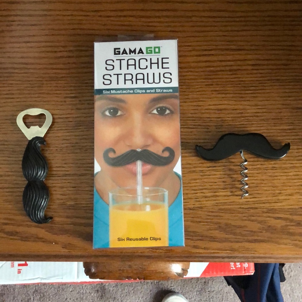 ‘Stache party pack